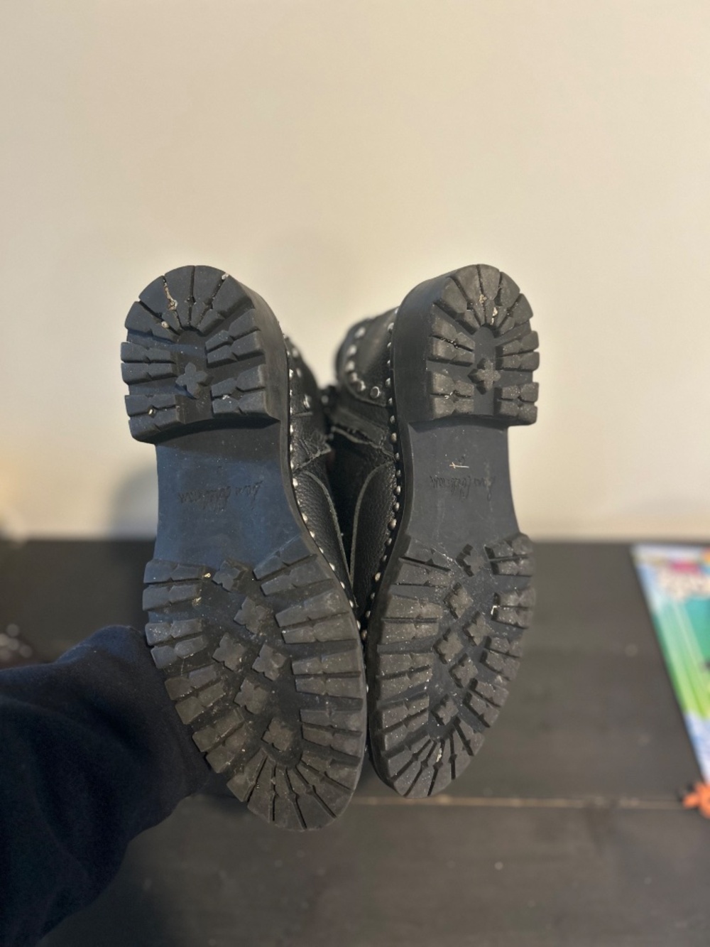 Studded boots - Picture 4 of 7